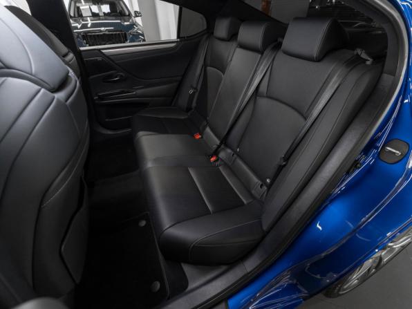 Lexus ES VII с пробегом 2020 года, цена 4 700 000 рублей, 91930 км, седан, Автокод Объявления