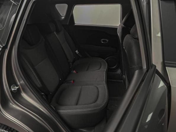 Kia Soul II Рестайлинг с пробегом 2018 года, цена 1 698 000 рублей, 69890 км, хэтчбек, Автокод Объявления