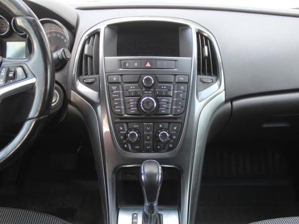 Opel Astra J с пробегом 2012 года, цена 510 000 рублей, 172561 км, хэтчбек, Автокод Объявления