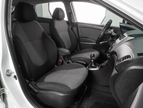 Hyundai Solaris I с пробегом 2012 года, цена 809 000 рублей, 177349 км, хэтчбек, Автокод Объявления