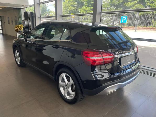 Mercedes-Benz GLA I (X156) Рестайлинг с пробегом 2018 года, цена 3 200 000 рублей, 26378 км, внедорожник, Автокод Объявления