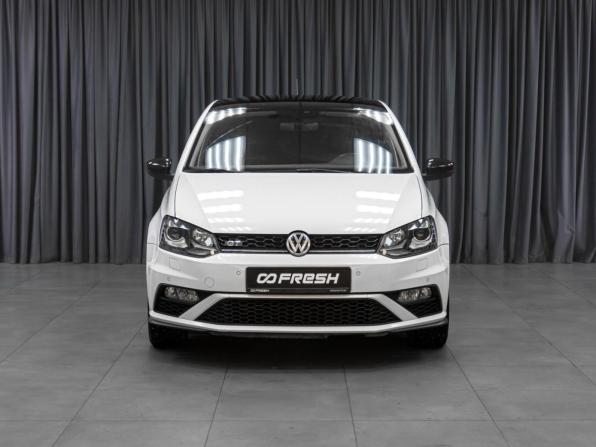 Volkswagen Polo V Рестайлинг с пробегом 2016 года, цена 1 369 000 рублей, 159138 км, седан, Автокод Объявления