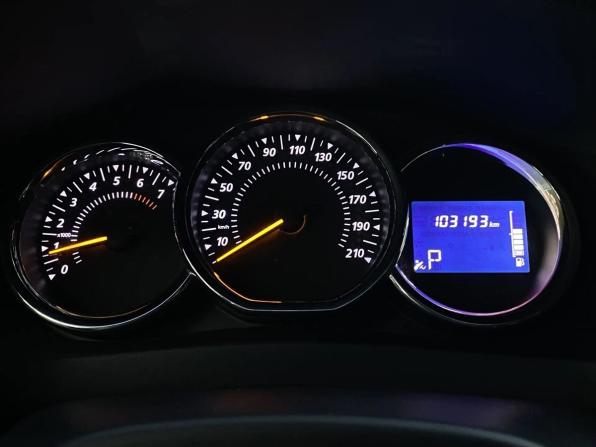 Renault Sandero II с пробегом 2018 года, цена 985 000 рублей, 103147 км, хэтчбек, Автокод Объявления