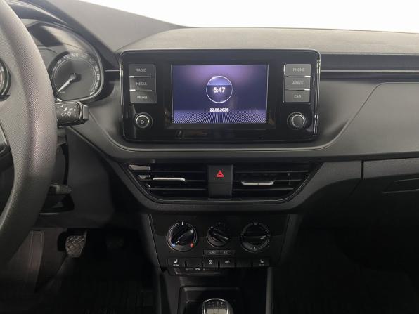 Skoda Rapid II с пробегом 2022 года, цена 1 590 000 рублей, 70514 км, лифтбек, Автокод Объявления