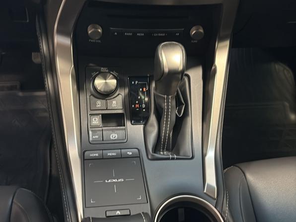 Lexus NX I Рестайлинг с пробегом 2019 года, цена 3 800 000 рублей, 74223 км, внедорожник, Автокод Объявления