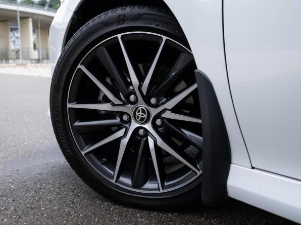 Toyota Camry VIII (XV70) Рестайлинг с пробегом 2021 года, цена 3 750 000 рублей, 55980 км, седан, Автокод Объявления