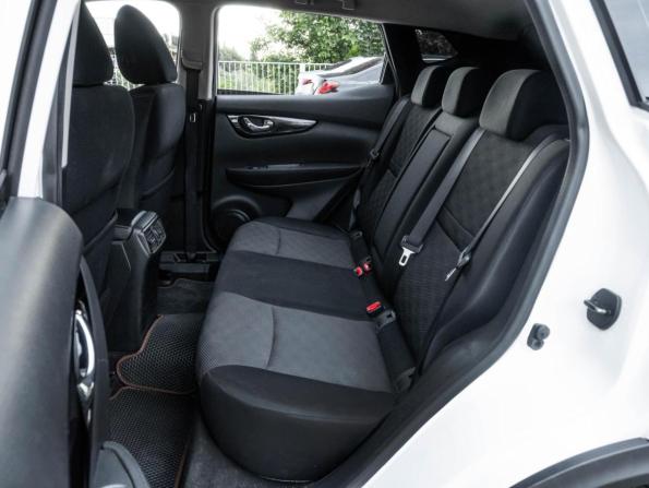 Nissan Qashqai II с пробегом 2015 года, цена 1 670 000 рублей, 92354 км, внедорожник, Автокод Объявления