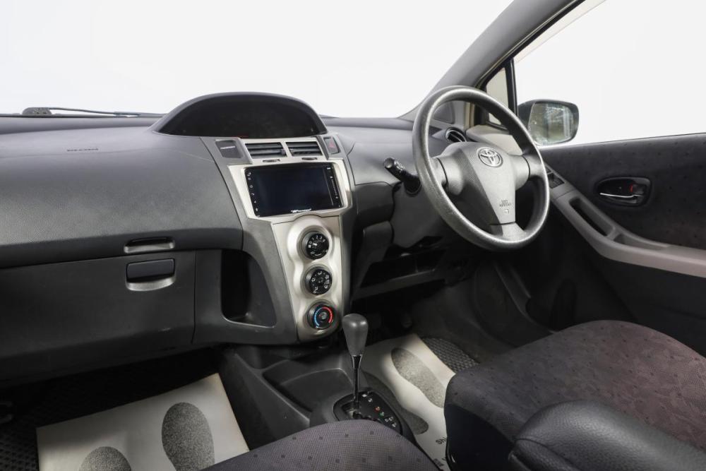 Toyota Vitz II (XP90) Новосибирск  - изображение 10