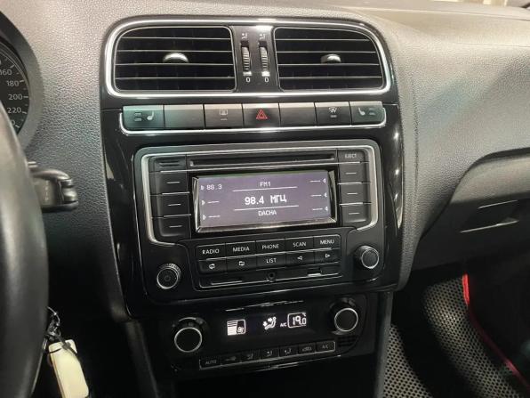 Volkswagen Polo V с пробегом 2014 года, цена 740 000 рублей, 184999 км, седан, Автокод Объявления