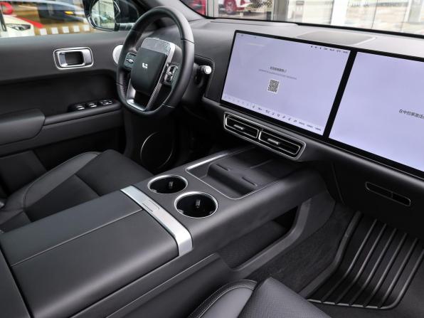 Li Auto (Lixiang) L7 I Рестайлинг с пробегом 2025 года, цена 7 598 000 рублей, 9084 км, внедорожник, Автокод Объявления