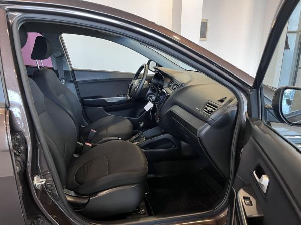 Kia Rio III Рестайлинг с пробегом 2015 года, цена 1 320 000 рублей, 93293 км, седан, Автокод Объявления