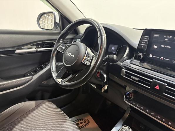 Kia Seltos I с пробегом 2022 года, цена 2 425 000 рублей, 98661 км, внедорожник, Автокод Объявления