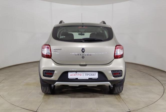 Renault Sandero II с пробегом 2015 года, цена 899 000 рублей, 95387 км, хэтчбек, Автокод Объявления