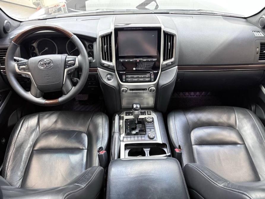 Toyota Land Cruiser 200 Series Рестайлинг 2 Ростов-на-Дону  - изображение 9