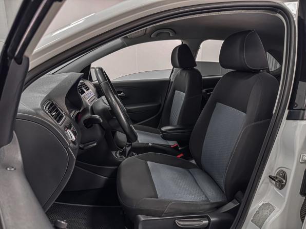 Volkswagen Polo V с пробегом 2013 года, цена 649 000 рублей, 231306 км, седан, Автокод Объявления