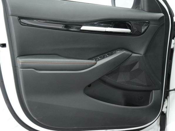 Kia Seltos I Рестайлинг с пробегом 2024 года, цена 2 570 000 рублей, 14051 км, внедорожник, Автокод Объявления