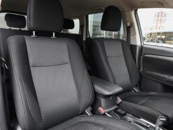 Mitsubishi Outlander III Рестайлинг 2 с пробегом 2017 года, цена 1 498 000 рублей, 194675 км, внедорожник, Автокод Объявления