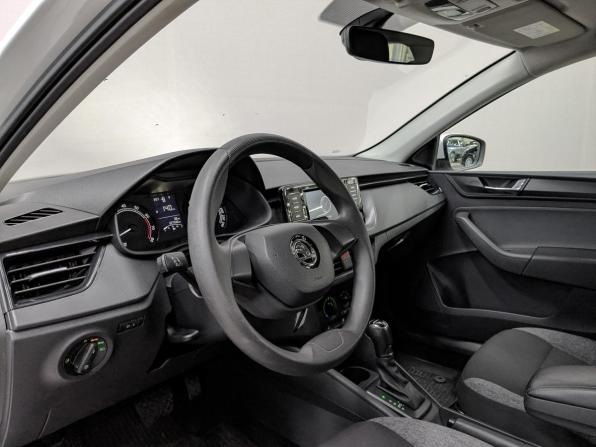 Skoda Rapid II с пробегом 2021 года, цена 1 000 000 рублей, 227328 км, лифтбек, Автокод Объявления