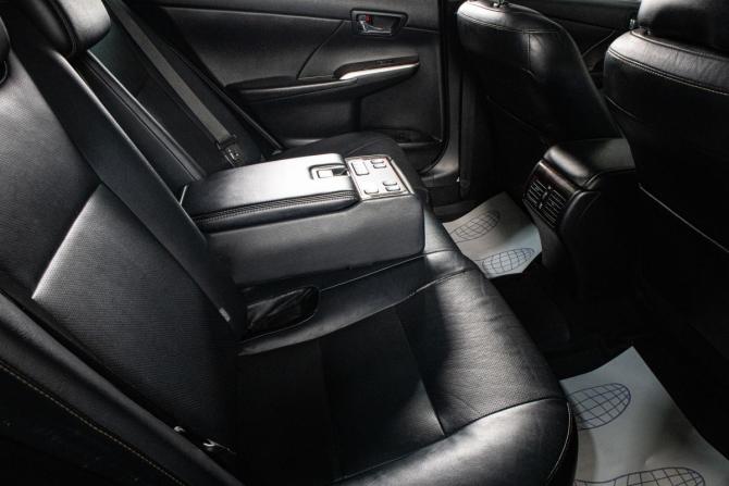 Toyota Camry VII (XV50) Рестайлинг с пробегом 2015 года, цена 2 199 000 рублей, 190125 км, седан, Автокод Объявления