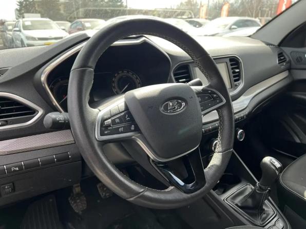 Lada (ВАЗ) Vesta I Рестайлинг (NG) с пробегом 2023 года, цена 1 250 000 рублей, 42745 км, седан, Автокод Объявления
