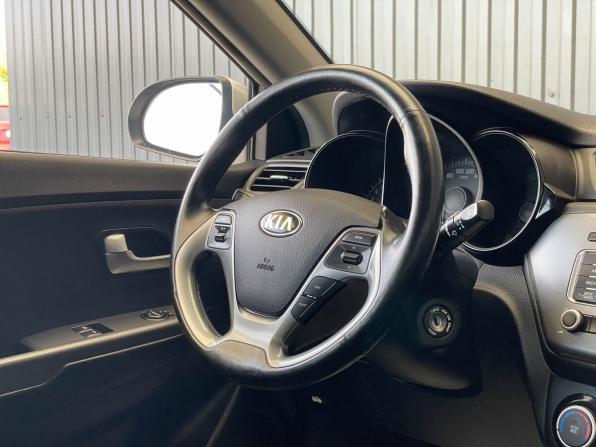 Kia Rio III Рестайлинг с пробегом 2016 года, цена 1 197 000 рублей, 69236 км, седан, Автокод Объявления
