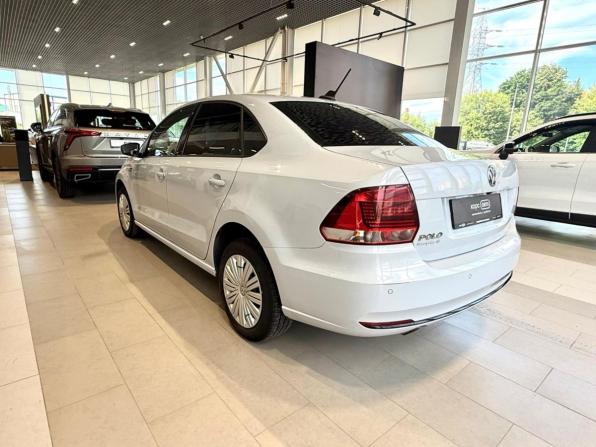 Volkswagen Polo V Рестайлинг с пробегом 2018 года, цена 799 900 рублей, 254218 км, седан, Автокод Объявления