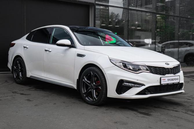 Kia Optima IV Рестайлинг с пробегом 2020 года, цена 2 390 000 рублей, 79490 км, седан, Автокод Объявления