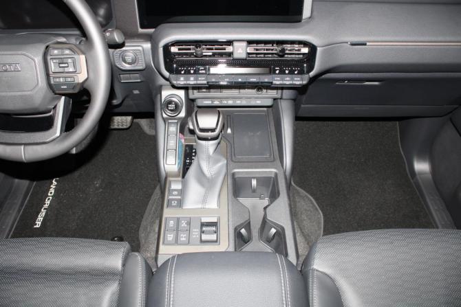 Toyota Land Cruiser Prado 250 Series с пробегом 2026 года, цена 13 900 000 рублей, 10 км, внедорожник, Автокод Объявления
