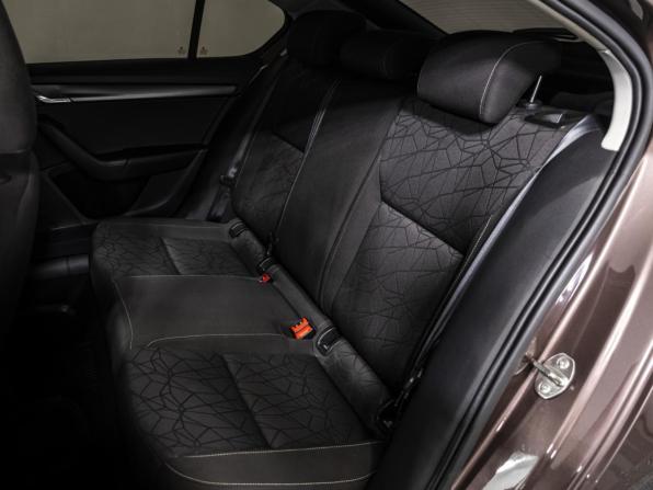 Skoda Octavia III (A7) Рестайлинг с пробегом 2019 года, цена 2 200 000 рублей, 100000 км, лифтбек, Автокод Объявления