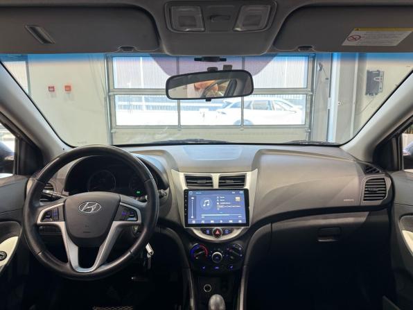 Hyundai Solaris I с пробегом 2013 года, цена 605 000 рублей, 185861 км, седан, Автокод Объявления