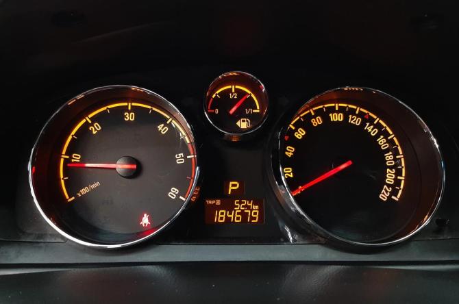 Opel Antara I Рестайлинг с пробегом 2014 года, цена 1 140 000 рублей, 184678 км, внедорожник, Автокод Объявления