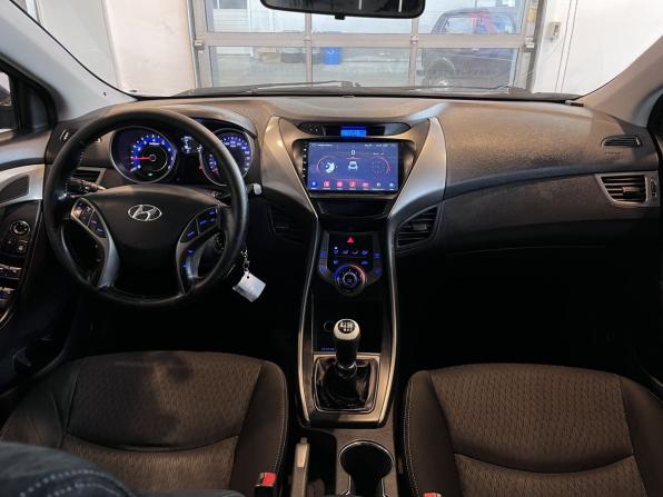 Hyundai Elantra V (MD) с пробегом 2012 года, цена 600 000 рублей, 313391 км, седан, Автокод Объявления