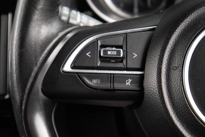 Suzuki Swift V с пробегом 2018 года, цена 1 149 000 рублей, 141000 км, хэтчбек, Автокод Объявления