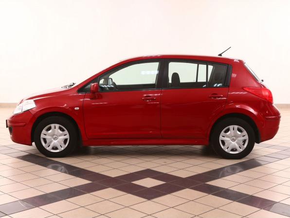 Nissan Tiida I Рестайлинг с пробегом 2012 года, цена 953 000 рублей, 63400 км, хэтчбек, Автокод Объявления