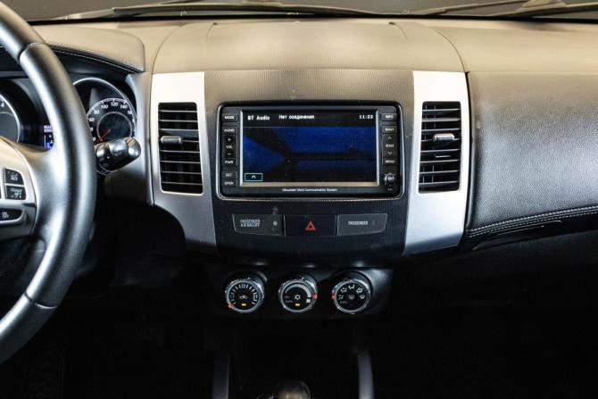 Mitsubishi Outlander II Рестайлинг с пробегом 2011 года, цена 1 199 000 рублей, 197623 км, внедорожник, Автокод Объявления