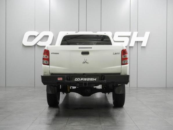 Mitsubishi L200 V с пробегом 2018 года, цена 2 080 000 рублей, 184464 км, offers.body_type.unknown, Автокод Объявления
