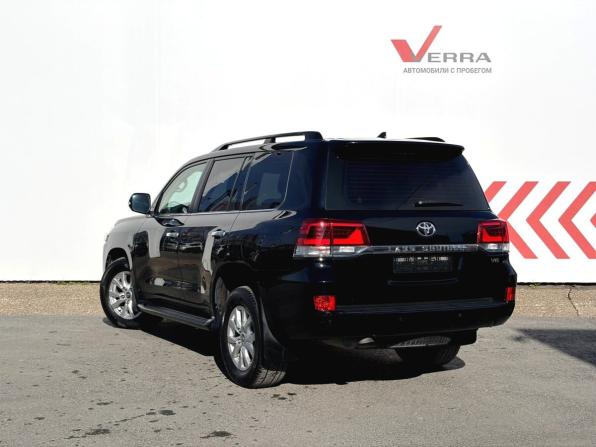 Toyota Land Cruiser 200 Series Рестайлинг 2 с пробегом 2019 года, цена 6 650 000 рублей, 162318 км, внедорожник, Автокод Объявления