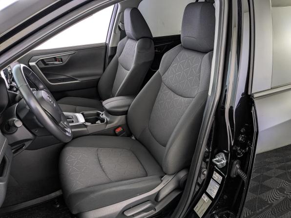 Toyota RAV4 V (XA50) с пробегом 2020 года, цена 3 620 000 рублей, 43161 км, внедорожник, Автокод Объявления
