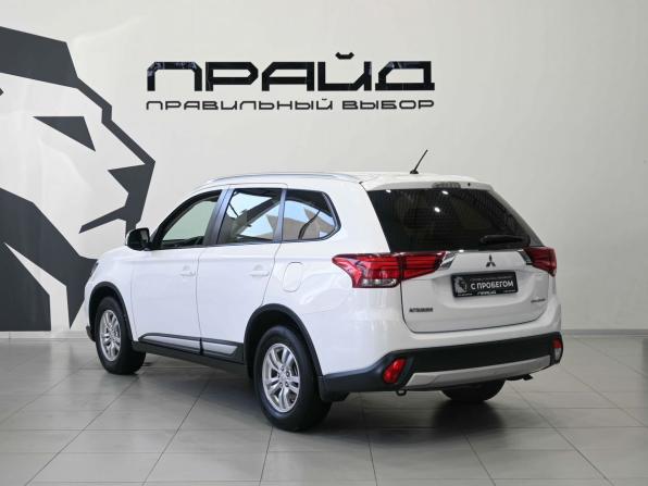 Mitsubishi Outlander III Рестайлинг 2 с пробегом 2015 года, цена 1 789 900 рублей, 159000 км, внедорожник, Автокод Объявления