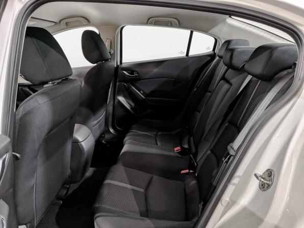 Mazda 3 III (BM) Рестайлинг с пробегом 2016 года, цена 1 795 000 рублей, 23310 км, седан, Автокод Объявления