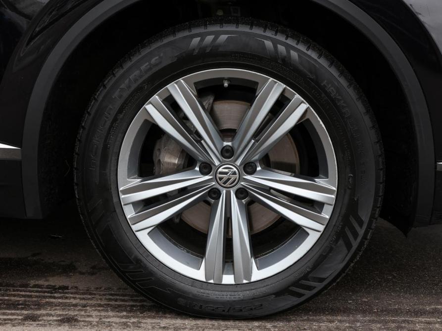 Volkswagen Touareg III Москва  - изображение 22