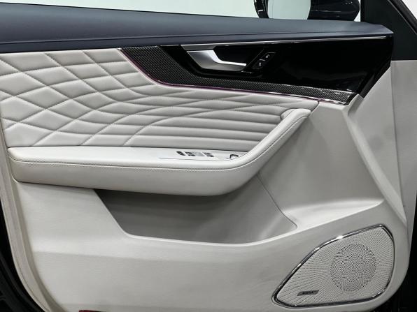 Hongqi HS5 I с пробегом 2023 года, цена 2 630 000 рублей, 76750 км, внедорожник, Автокод Объявления