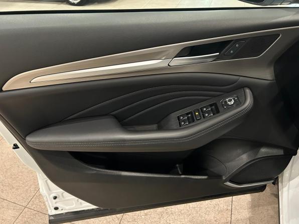 Haval F7 I с пробегом 2021 года, цена 1 599 000 рублей, 93621 км, внедорожник, Автокод Объявления
