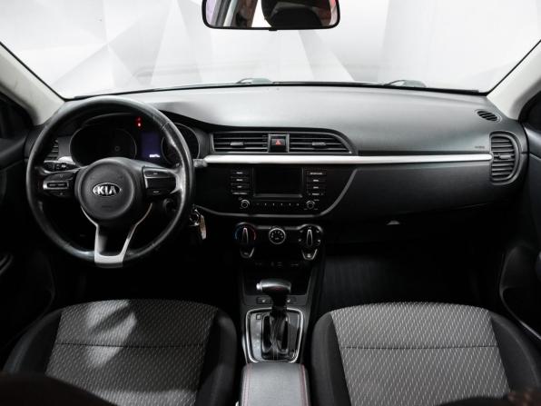 Kia Rio IV с пробегом 2018 года, цена 1 220 000 рублей, 222251 км, хэтчбек, Автокод Объявления