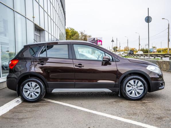 Suzuki SX4 II (S-Cross) с пробегом 2014 года, цена 1 048 000 рублей, 223726 км, хэтчбек, Автокод Объявления