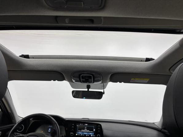 Hyundai Elantra VII (CN7) Рестайлинг с пробегом 2023 года, цена 2 090 000 рублей, 46159 км, седан, Автокод Объявления