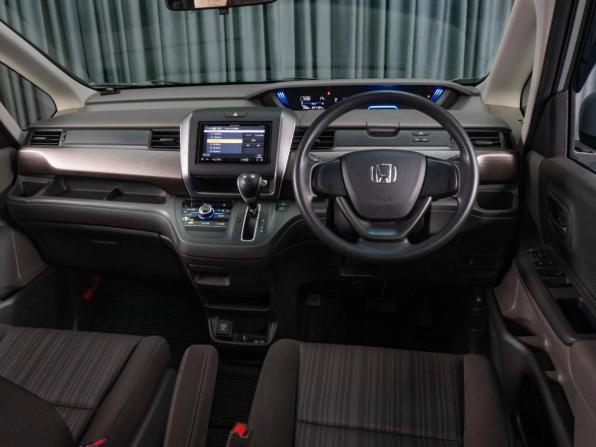 Honda Freed II с пробегом 2017 года, цена 1 679 000 рублей, 47104 км, компактвэн, Автокод Объявления