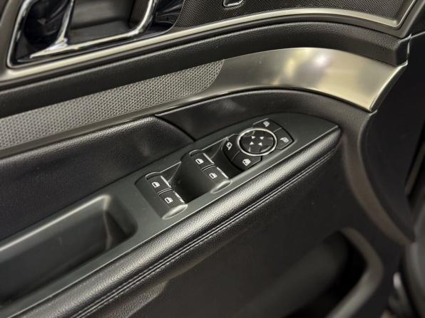 Ford Explorer V Рестайлинг с пробегом 2018 года, цена 2 650 000 рублей, 133694 км, внедорожник, Автокод Объявления