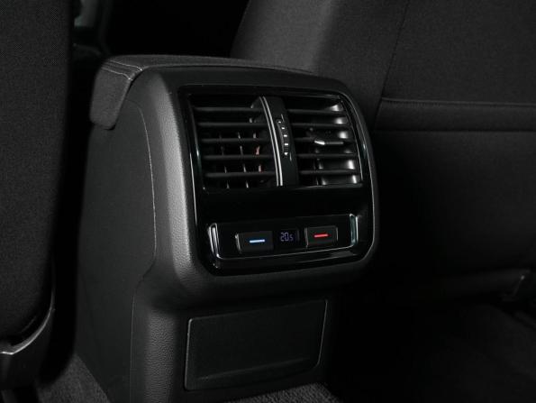 Volkswagen Passat B8 с пробегом 2019 года, цена 2 249 000 рублей, 67100 км, седан, Автокод Объявления