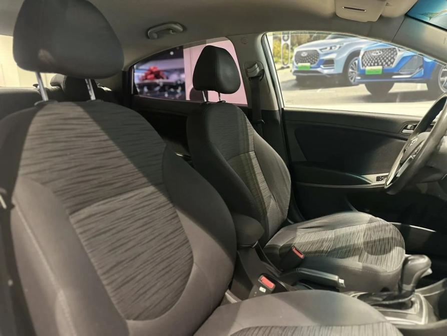 Hyundai Solaris I Рестайлинг Новосибирск  - изображение 15